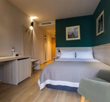 Casa Calfelor Kolping מלון